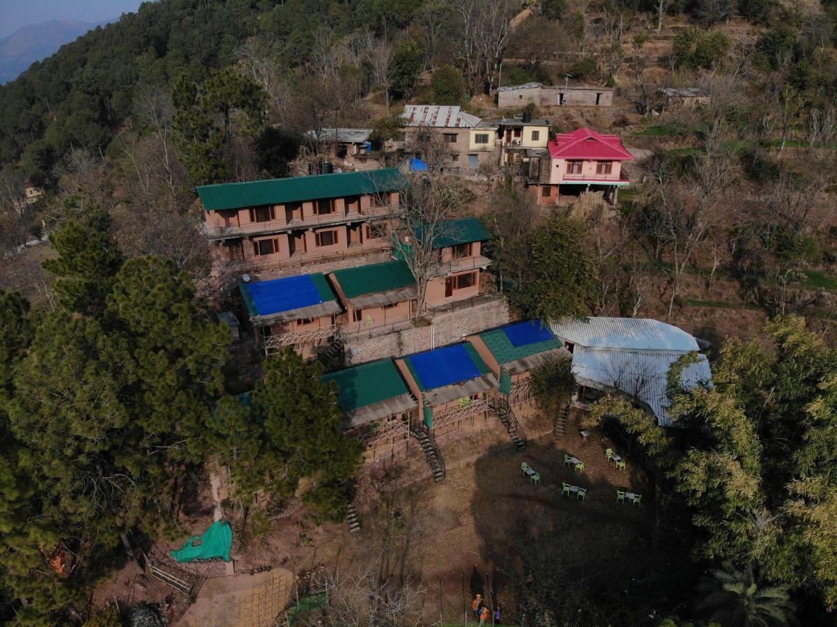 The Mud House Resort Касаули Екстериор снимка